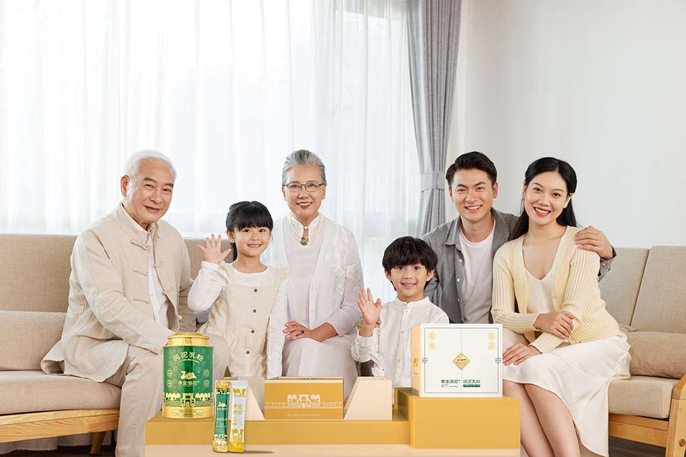 “黄金骆驼+”纯驼乳粉 | 稀缺乳品匠心造，这款驼奶不简朴！